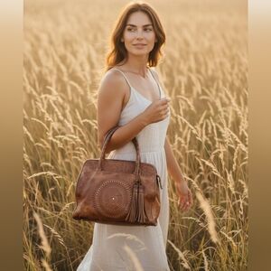 Patricia Nash distressed Large Paris brown leather satchel ShoulderBag